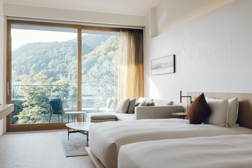 デュカス・パリのレストランで至福の一皿に出合う3915387