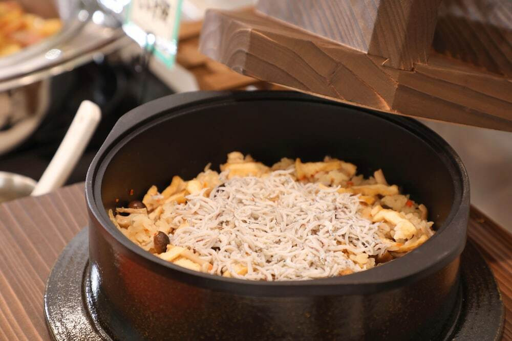 朝食ビュッフェ