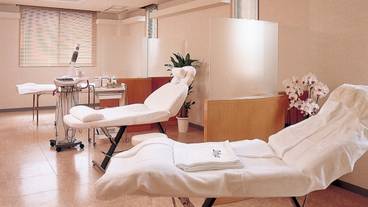 Salon & Spa / 20