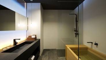 別邸ダブルルーム／バスルーム / 9