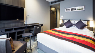 スーペリア ダブルルーム 禁煙　ベッド1台（140cm×190cm)