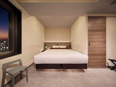 日本橋クリスタルホテルII / 1