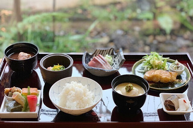 京都祇園でお安くランチ お昼なら気軽に入りやすいお店12選 Icotto イコット