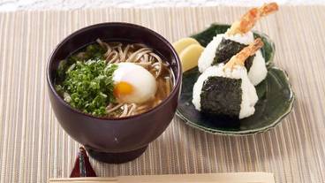 食事・飲み物 / 15