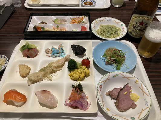 夕食バイキング