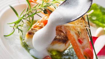 食事・飲み物 / 3