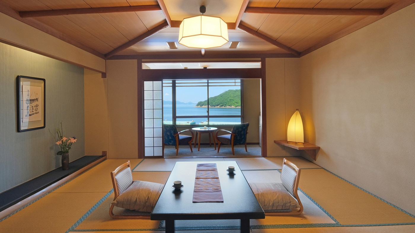 露天風呂付き客室から静かに瀬戸の風景を臨む3348314