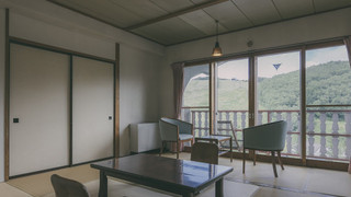 [和洋室] ゲレンデ眺望･最上階/ バス付/ 30平米/ 1-3名 禁煙