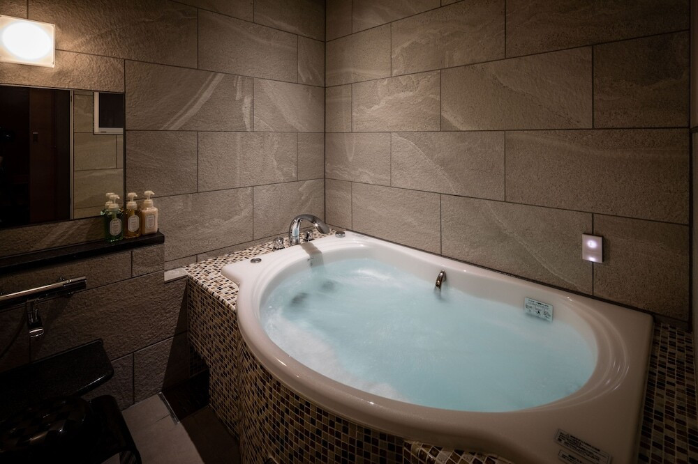 ジャグジー付ジュニアスイート②