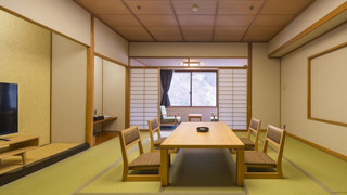 [禁煙] 別館 飛鳥 スタンダード和室 川側 (12.5畳+広縁)