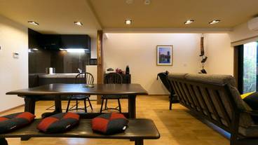 客室内のダイニングエリア / 15