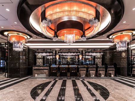 アパホテル＆リゾート 御堂筋本町駅タワー / 1