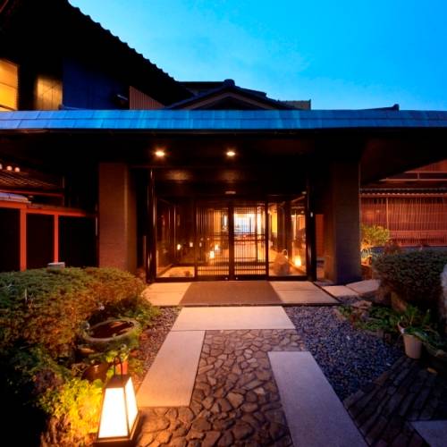 潮の香りを感じながら
チェックイン！ / 2