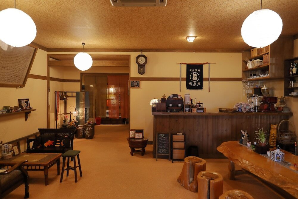 ロビーラウンジ