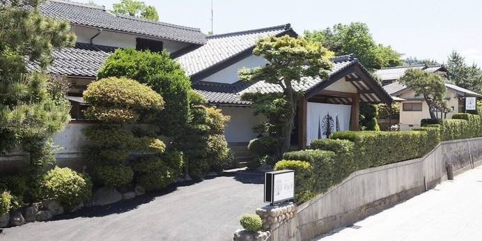 温泉ゲストハウス翠鳩の巣（島根県 旅館） / 1