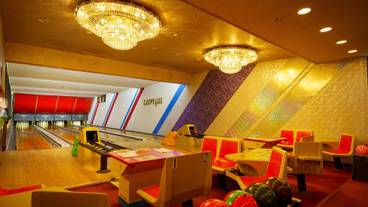 ボウリング場 / 11