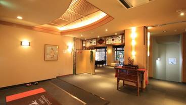 内部エントランス / 2