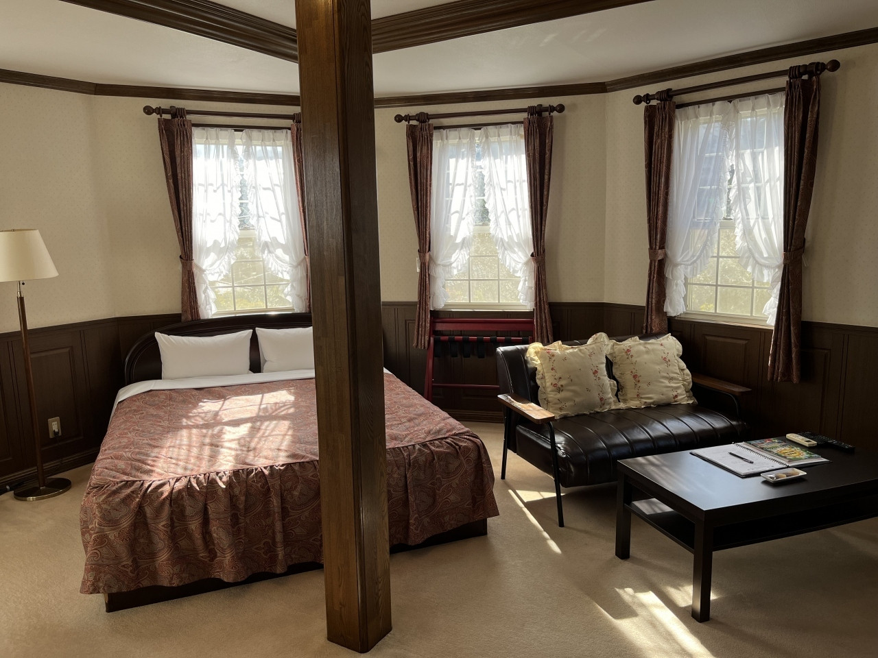 キュートな朝食バスケットを持ってヨーロピアンガーデンへ！3959874