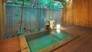 客室露天風呂 一例① / 4