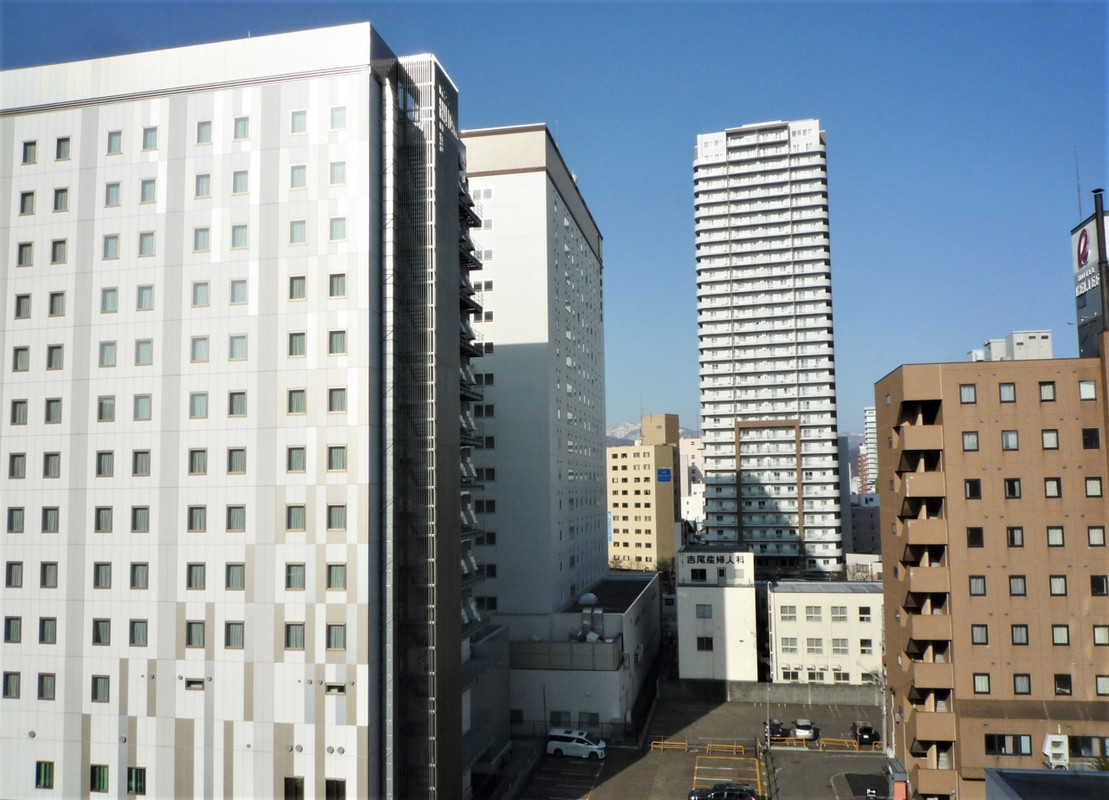 周辺にはホテルがいっぱい？…