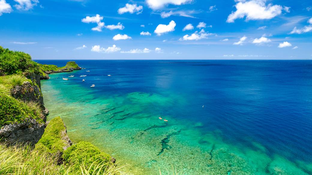真栄田岬の風景 / 1