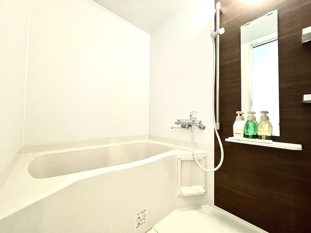 バスルームのシャワー