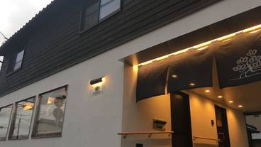 施設の入り口 / 8