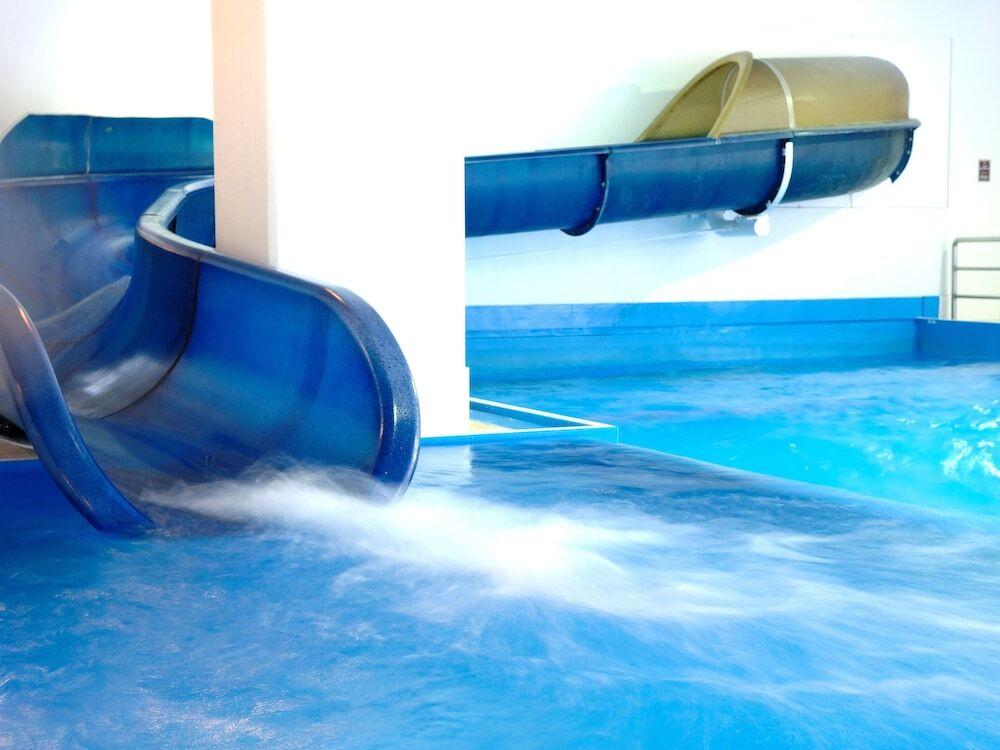 ウォータースライド