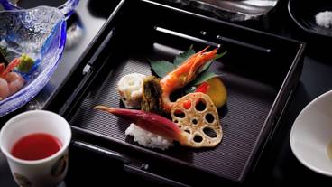 食事・飲み物 / 9