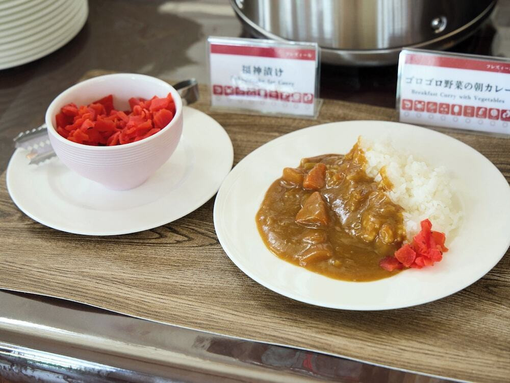 朝食