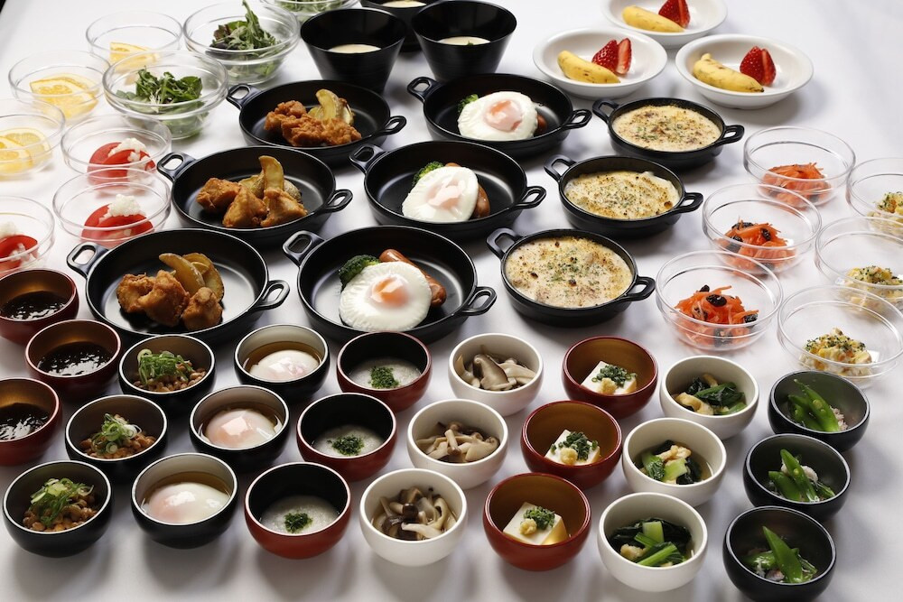 朝食