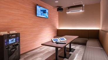 カラオケ ルーム / 6