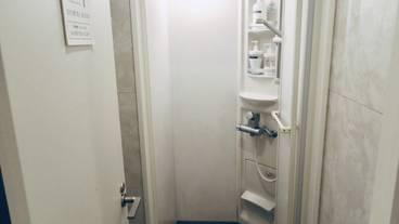 施設内の設備 / 11