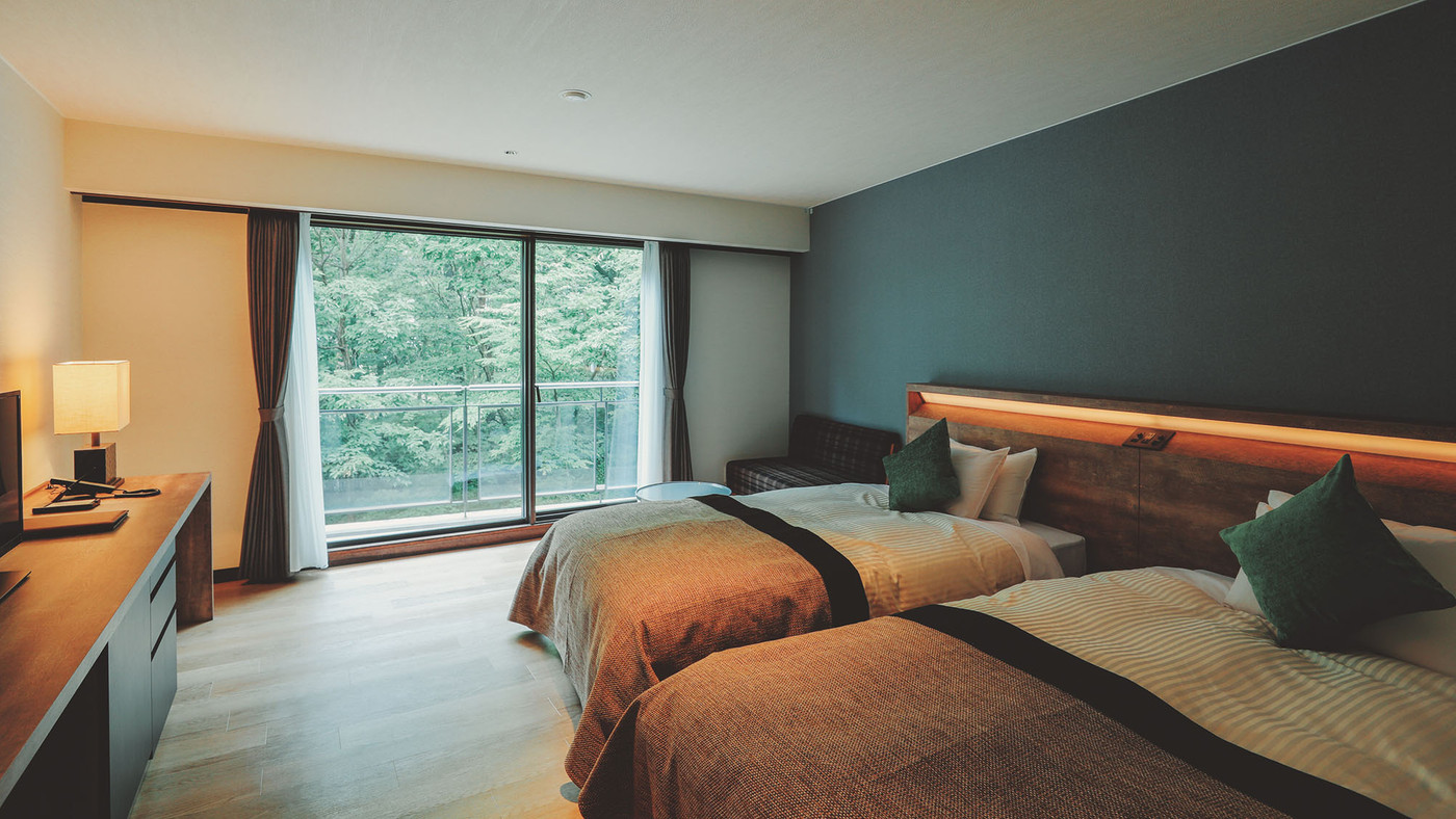 森に囲まれたオールインクルーシブのリゾートホテル3995105