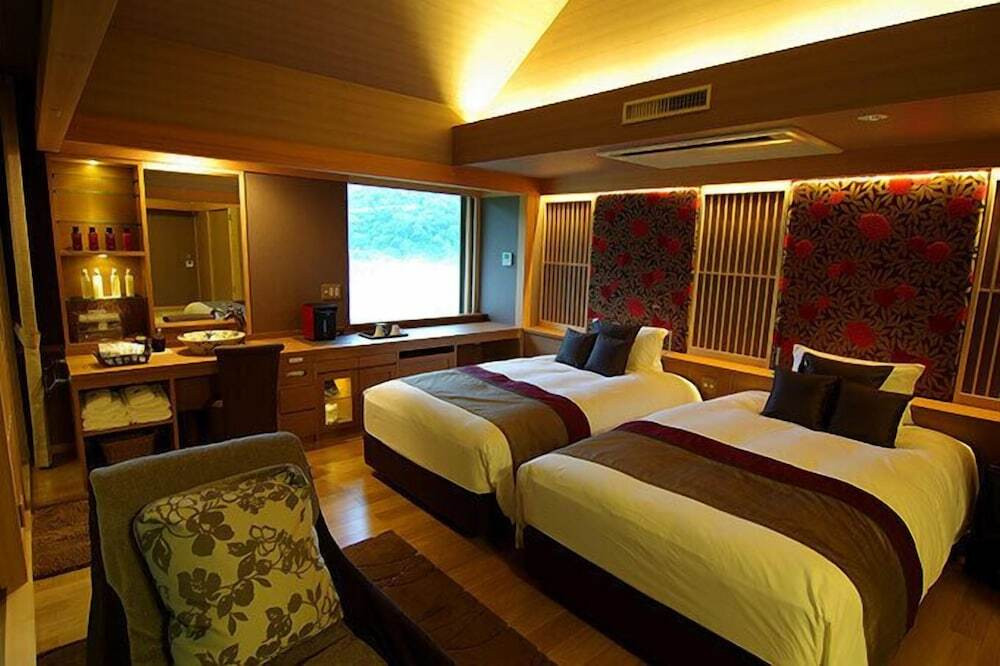 特別フロア六花 露天風呂付き竹林側和洋室 結(1)