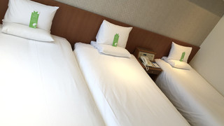 スーペリアトリプルルーム (シングルベッド2台+エキストラベッド1台) 禁煙