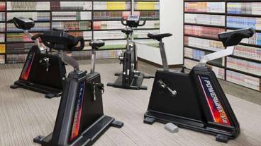 スポーツ設備 / 1