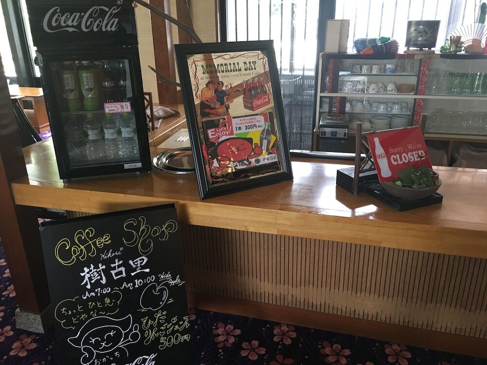 ロビーラウンジ