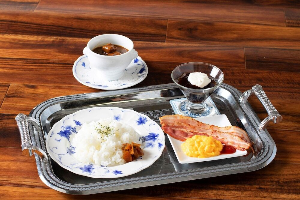 朝食