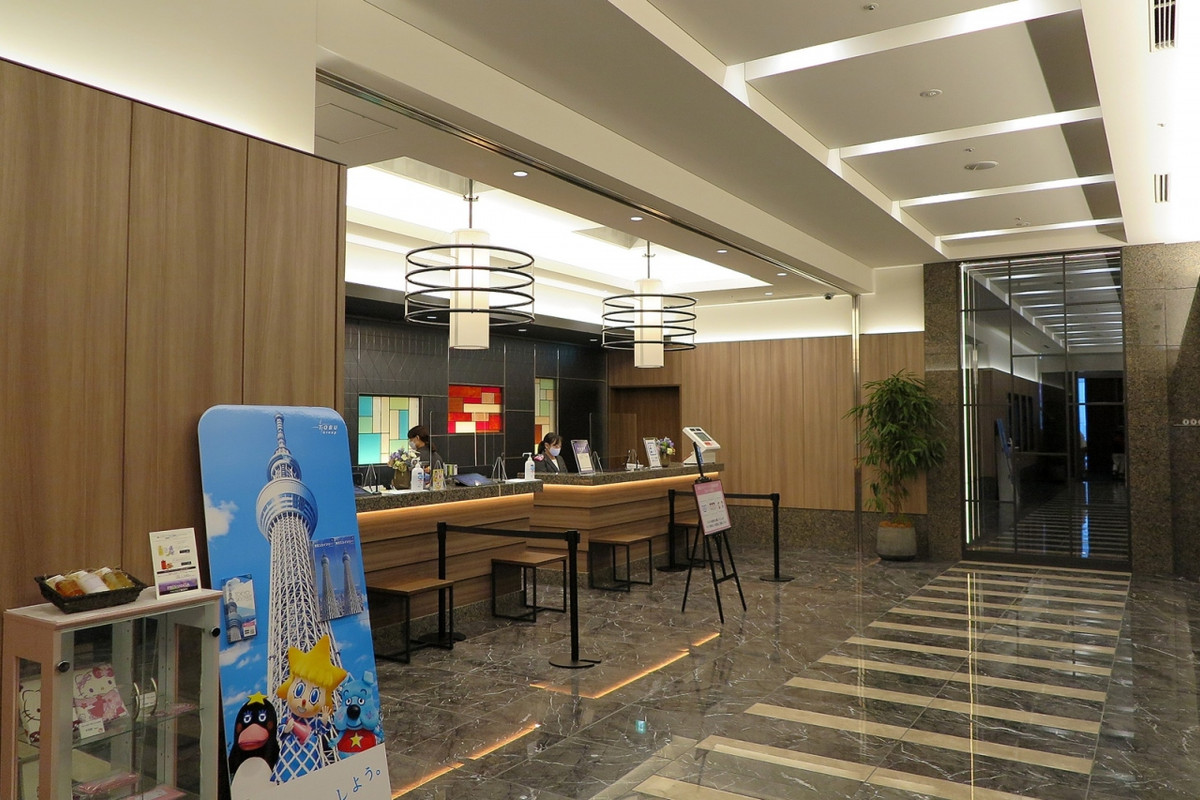 ロビーも、シンプルながら洗練された雰囲気です