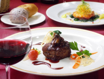 「シェ・プルミエ」料理 27378 和牛フルコースイメージ
