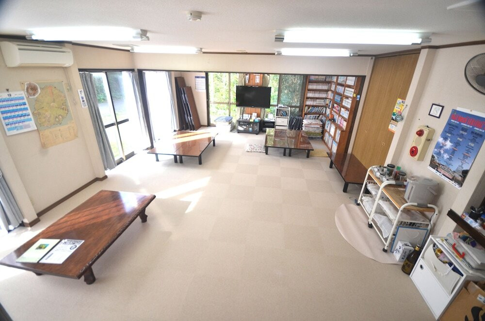 ロビーラウンジ