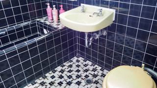 日本間 (ダブルベッド1台、布団1組)