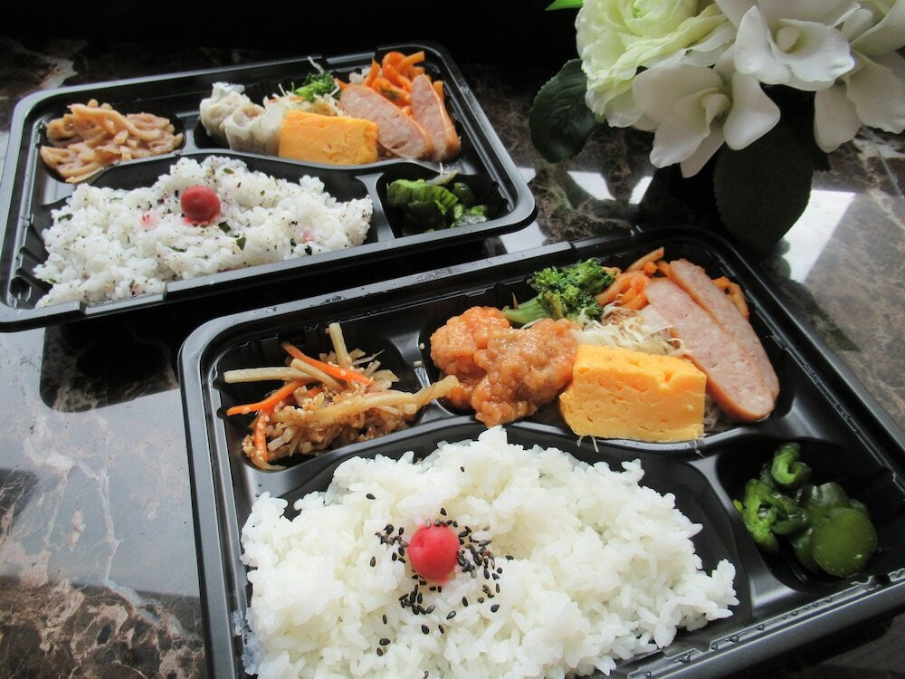 朝食