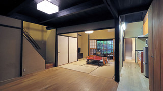 町屋　西対 (ベッド + 布団)