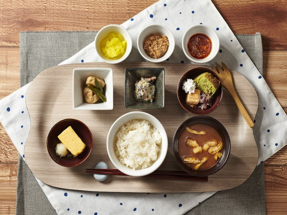 朝食