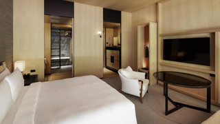 ルーム キングベッド 1 台 (Pagoda View)