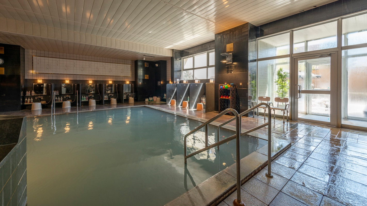 女性大浴場／内風呂