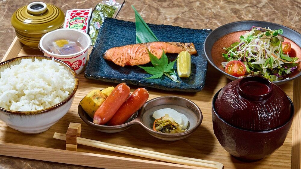 朝食