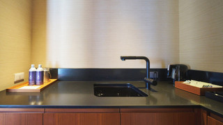 スイート シングルベッド 2 台 オーシャンビュー コーナー